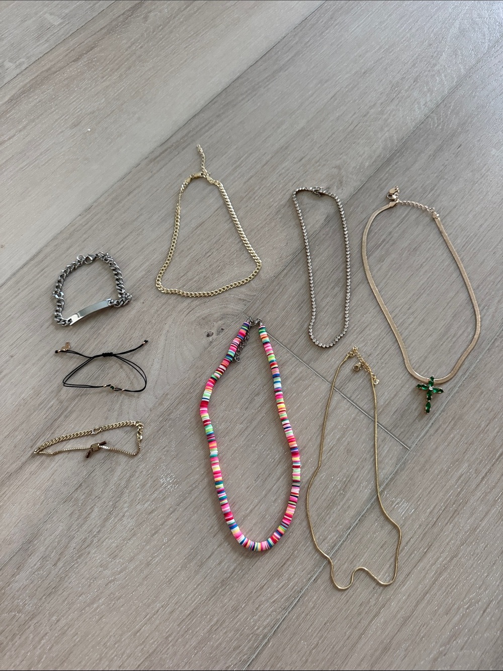 Assorted jewelry bundle